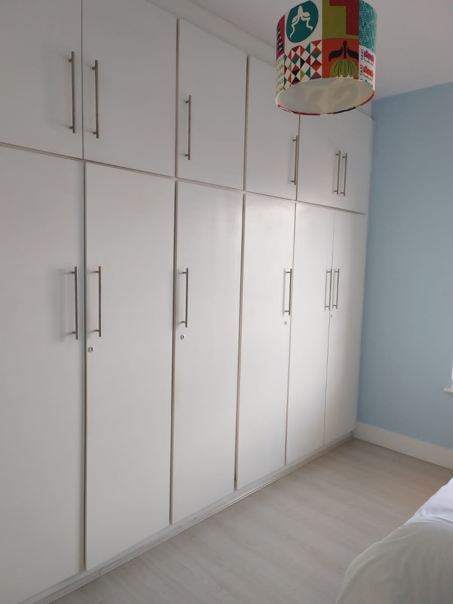 To Let 3 Bedroom Property for Rent in Lionviham Western Cape